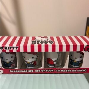 Hello Kitty Glassware Set of Four